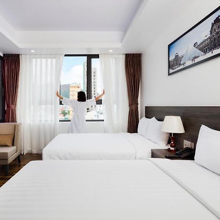 La Casa Hotel Nha Trang Extérieur photo